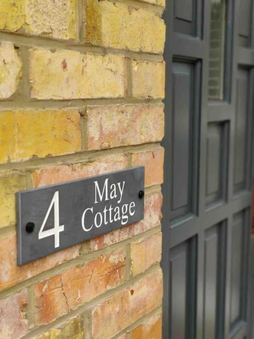 May Cottage - Heart Of Vibrant Village & 10 Mins Walk To Beach Milford on Sea Exterior foto