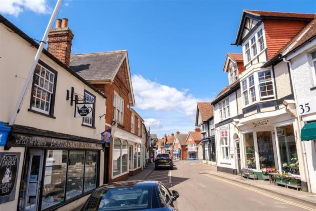 May Cottage - Heart Of Vibrant Village & 10 Mins Walk To Beach Milford on Sea Exterior foto